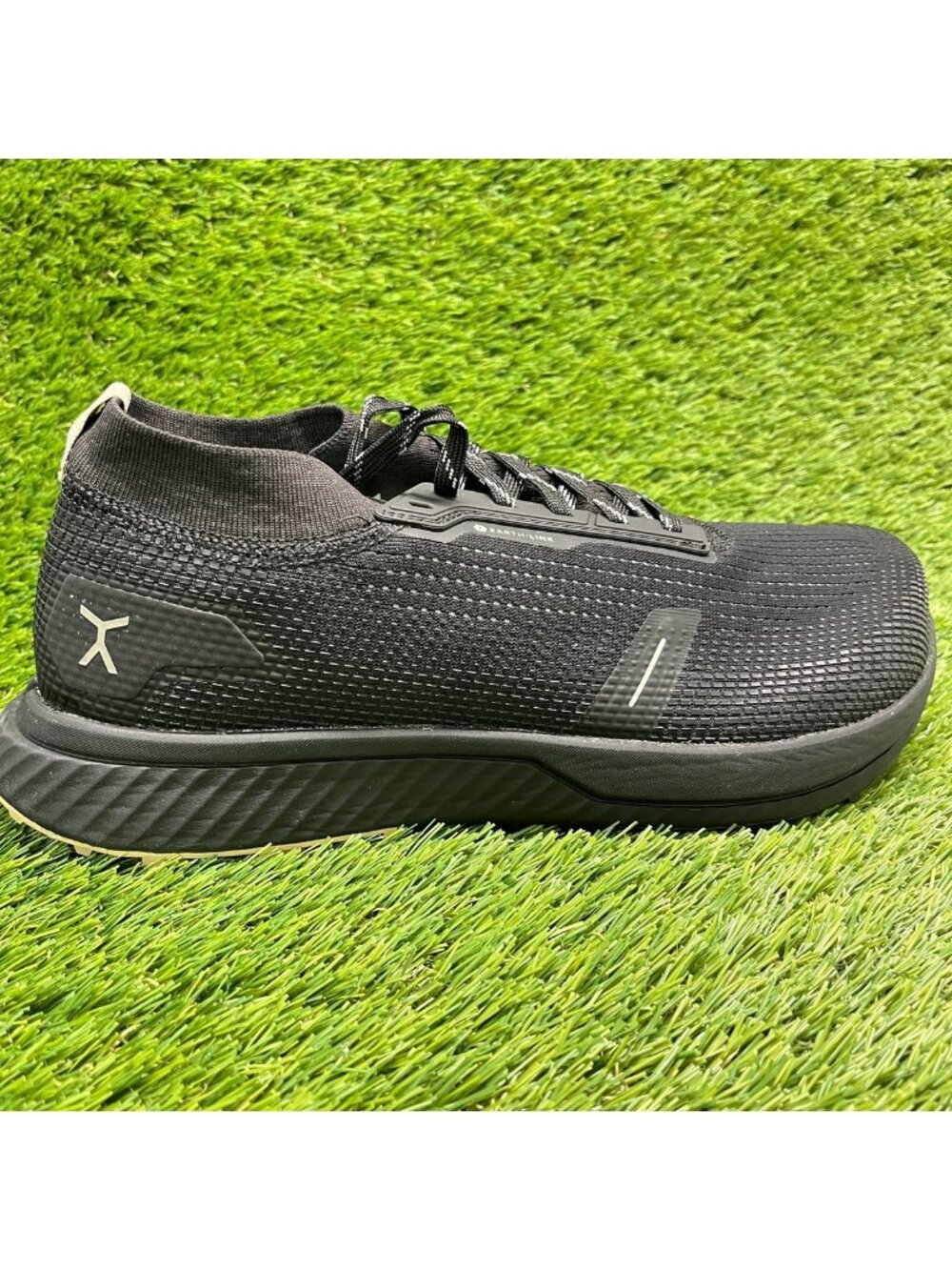 Flux Footwear Adapt Trail Runner Black Mens Size 11 Athletic Knit Shoes Sneakers